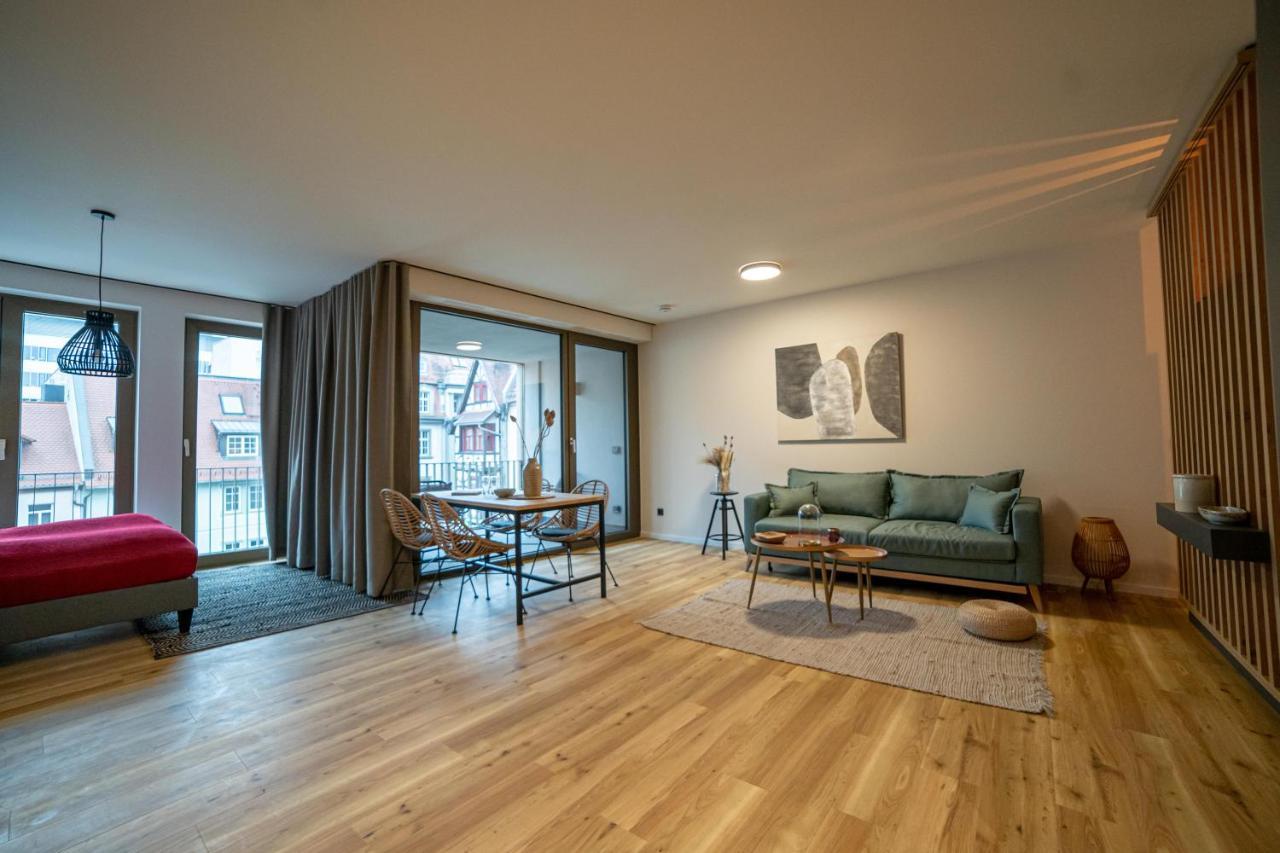 Full House Premium Apartments יינה מראה חיצוני תמונה