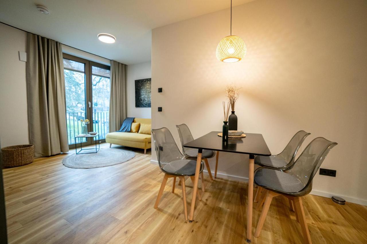 Full House Premium Apartments יינה מראה חיצוני תמונה